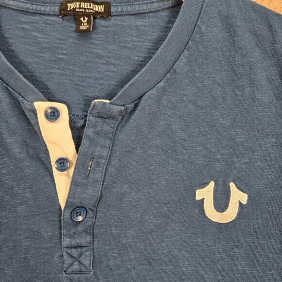 True Religion Shirt Henley Collar Embroidered Logo Short Sleeve Blue T-Shirt - Picture 7 of 10